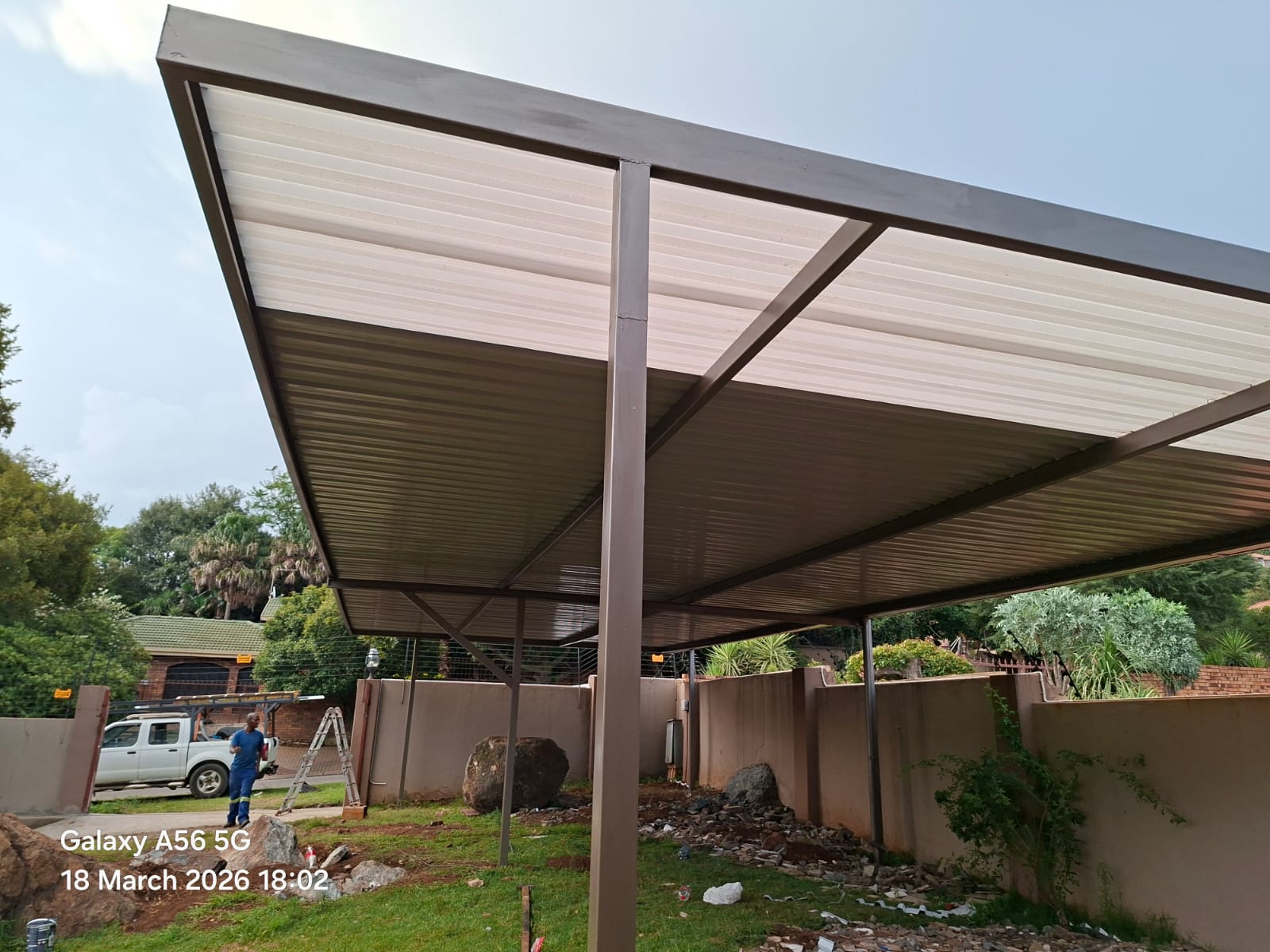 Four-Post Dual Car Shade Structure